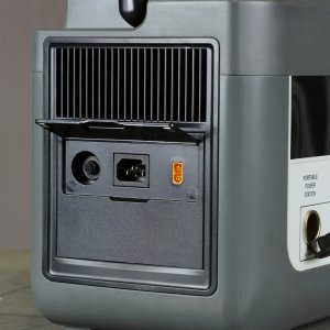 Портативная электростанция FUBAG AS 2400i (аккумулятор LiFePO4) в Калининграде фото